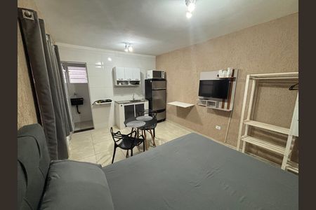 Sala/Cozinha de apartamento para alugar com 1 quarto, 20m² em Vila Nhocuné, São Paulo