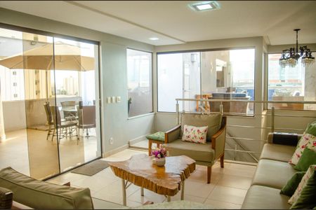 Apartamento à venda com 359m², 5 quartos e 4 vagas