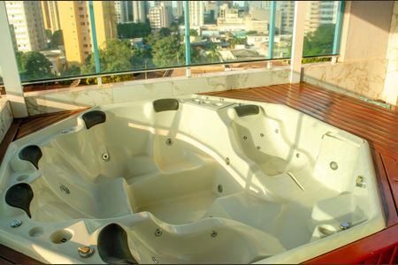 Apartamento à venda com 359m², 5 quartos e 4 vagas