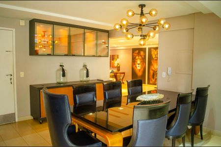 Apartamento à venda com 359m², 5 quartos e 4 vagas