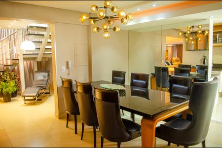 Apartamento à venda com 359m², 5 quartos e 4 vagas