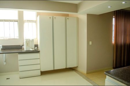 Apartamento à venda com 359m², 5 quartos e 4 vagas