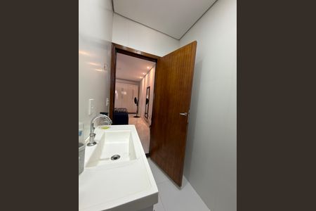 Casa à venda com 400m², 1 quarto e 6 vagas Casa à venda com 400m², 1 quarto e 6 vagasBanheiro 2