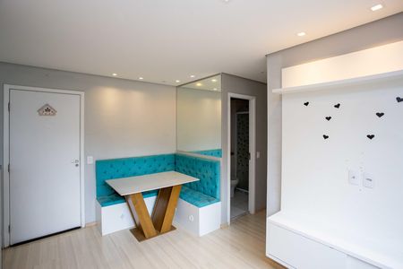 Sala de apartamento para alugar com 2 quartos, 41m² em Jardim Campanario, Diadema