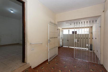 Casa à venda com 200m², 6 quartos e 1 vaga Casa à venda com 200m², 6 quartos e 1 vagaGaragem