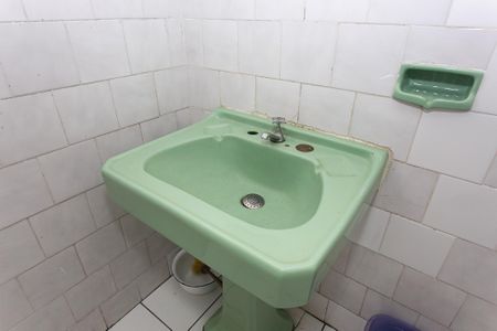 Casa à venda com 200m², 6 quartos e 1 vaga Casa à venda com 200m², 6 quartos e 1 vagaCasa 1 - Banheiro