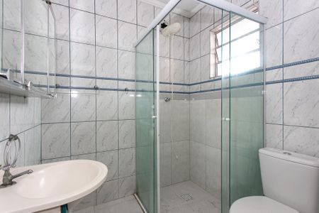 Casa à venda com 200m², 6 quartos e 1 vaga Casa à venda com 200m², 6 quartos e 1 vagaCasa 2 - Banheiro 1