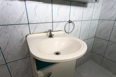 Casa à venda com 200m², 6 quartos e 1 vaga Casa à venda com 200m², 6 quartos e 1 vagaCasa 2 - Banheiro 1