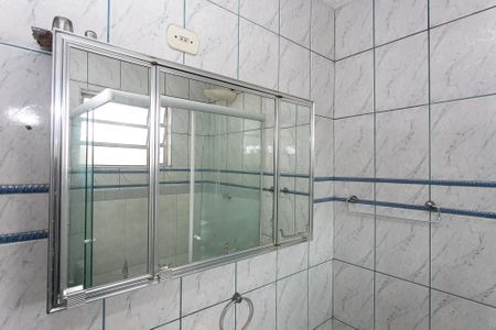 Casa à venda com 200m², 6 quartos e 1 vaga Casa à venda com 200m², 6 quartos e 1 vagaCasa 2 - Banheiro 1