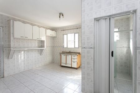 Casa à venda com 200m², 6 quartos e 1 vaga Casa à venda com 200m², 6 quartos e 1 vagaCasa 2 - Cozinha