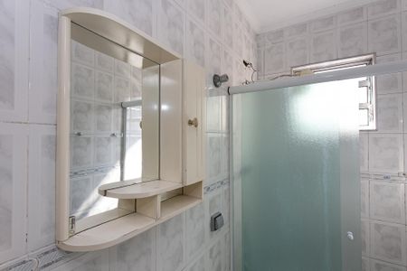 Casa à venda com 200m², 6 quartos e 1 vaga Casa à venda com 200m², 6 quartos e 1 vagaCasa 2 - Banheiro 2