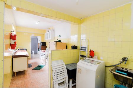 Casa à venda com 168m², 1 quarto e 1 vagaÁrea de Serviço