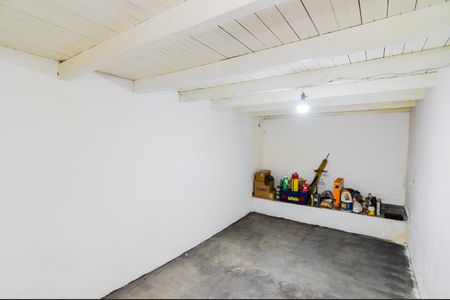 Casa à venda com 168m², 1 quarto e 1 vagaPorão 