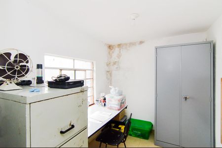 Casa à venda com 168m², 1 quarto e 1 vagaEscritório