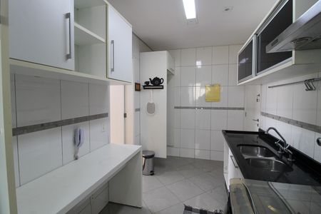 Apartamento para alugar com 90m², 3 quartos e 2 vagas Apartamento para alugar com 90m², 3 quartos e 2 vagasCozinha