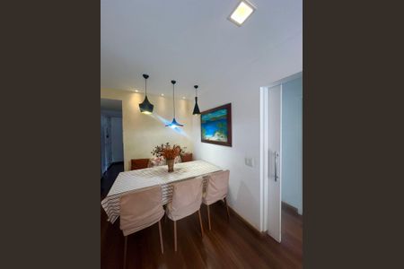 Apartamento à venda com 80m², 2 quartos e 1 vaga Apartamento à venda com 80m², 2 quartos e 1 vagaSala