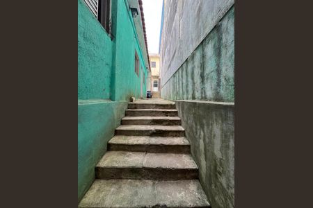 Casa de condomínio à venda com 239m², 5 quartos e 2 vagas Casa de condomínio à venda com 239m², 5 quartos e 2 vagasCorredor externo