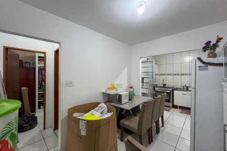 Casa de condomínio à venda com 239m², 5 quartos e 2 vagas Casa de condomínio à venda com 239m², 5 quartos e 2 vagasCasa 3 - Cozinha