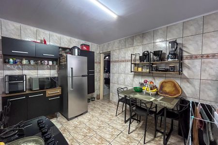 Casa de condomínio à venda com 239m², 5 quartos e 2 vagas Casa de condomínio à venda com 239m², 5 quartos e 2 vagasCasa 2 - Cozinha