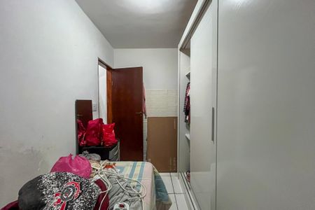 Casa de condomínio à venda com 239m², 5 quartos e 2 vagas Casa de condomínio à venda com 239m², 5 quartos e 2 vagasCasa 3 - Quarto 1
