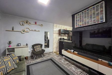 Casa de condomínio à venda com 239m², 5 quartos e 2 vagas Casa de condomínio à venda com 239m², 5 quartos e 2 vagasCasa 2 - Sala