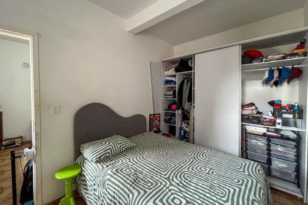 Casa de condomínio à venda com 239m², 5 quartos e 2 vagas Casa de condomínio à venda com 239m², 5 quartos e 2 vagasCasa 1 - Quarto 1
