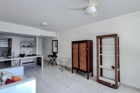 Sala/Quarto de kitnet/studio à venda com 1 quarto, 42m² em Liberdade, São Paulo