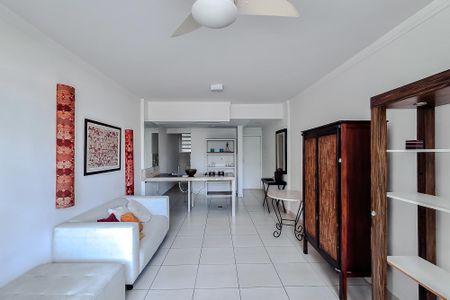 Sala/Quarto de kitnet/studio à venda com 1 quarto, 42m² em Liberdade, São Paulo