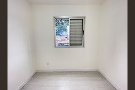 Apartamento para alugar com 72m², 3 quartos e 1 vaga Apartamento para alugar com 72m², 3 quartos e 1 vagaQuarto 2