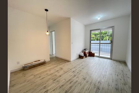 Apartamento para alugar com 72m², 3 quartos e 1 vaga Apartamento para alugar com 72m², 3 quartos e 1 vagaSala