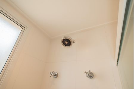 Apartamento para alugar com 250m², 3 quartos e 4 vagas Apartamento para alugar com 250m², 3 quartos e 4 vagasBanheiro da Suíte 1