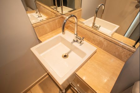 Apartamento para alugar com 250m², 3 quartos e 4 vagas Apartamento para alugar com 250m², 3 quartos e 4 vagasLavabo