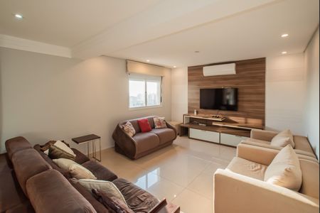Apartamento para alugar com 250m², 3 quartos e 4 vagas Apartamento para alugar com 250m², 3 quartos e 4 vagasSala