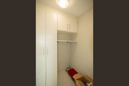 Apartamento para alugar com 250m², 3 quartos e 4 vagas Apartamento para alugar com 250m², 3 quartos e 4 vagasQuarto de Serviço