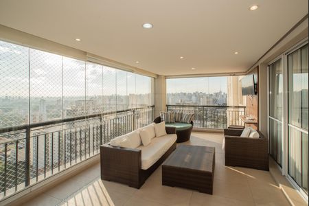 Apartamento para alugar com 250m², 3 quartos e 4 vagas Apartamento para alugar com 250m², 3 quartos e 4 vagasVaranda gourmet