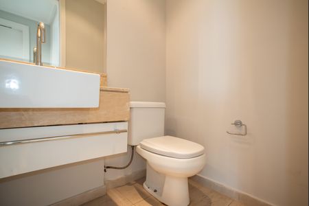 Apartamento para alugar com 250m², 3 quartos e 4 vagas Apartamento para alugar com 250m², 3 quartos e 4 vagasLavabo