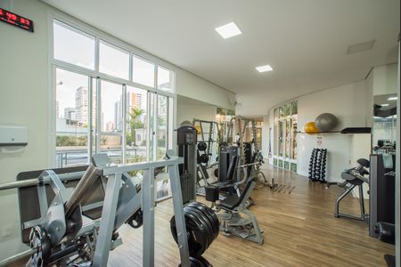 Apartamento para alugar com 250m², 3 quartos e 4 vagas Apartamento para alugar com 250m², 3 quartos e 4 vagasÁrea comum - Academia