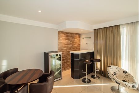 Apartamento para alugar com 250m², 3 quartos e 4 vagas Apartamento para alugar com 250m², 3 quartos e 4 vagasSala