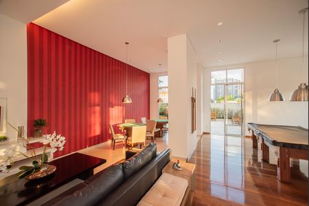 Apartamento para alugar com 250m², 3 quartos e 4 vagas Apartamento para alugar com 250m², 3 quartos e 4 vagasÁrea comum - Salão de jogos
