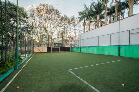 Apartamento para alugar com 250m², 3 quartos e 4 vagas Apartamento para alugar com 250m², 3 quartos e 4 vagasÁrea comum - Quadra de futebol