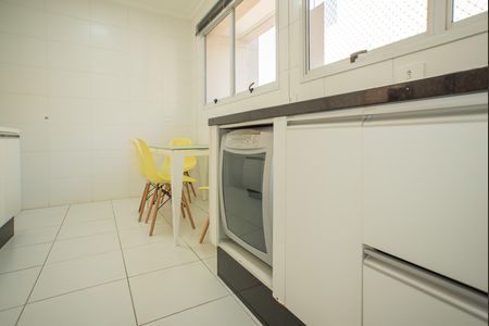 Apartamento para alugar com 250m², 3 quartos e 4 vagas Apartamento para alugar com 250m², 3 quartos e 4 vagasCozinha