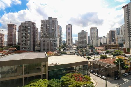 Apartamento à venda com 77m², 2 quartos e 1 vaga Apartamento à venda com 77m², 2 quartos e 1 vagaVaranda