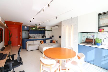 Apartamento à venda com 77m², 2 quartos e 1 vaga Apartamento à venda com 77m², 2 quartos e 1 vagaSala / Cozinha