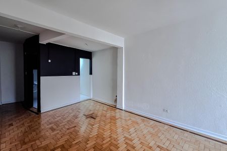 Studio para alugar com 42m², 1 quarto e sem vaga Studio para alugar com 42m², 1 quarto e sem vagaSala/Quarto