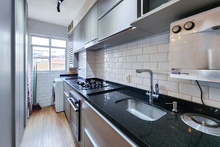 Apartamento à venda com 62m², 2 quartos e 1 vagaCozinha 