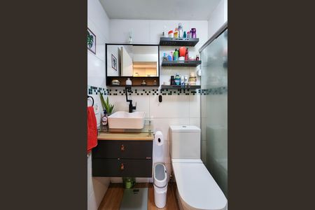 Apartamento à venda com 62m², 2 quartos e 1 vagaBanheiro 
