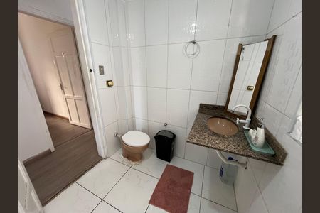 Casa para alugar com 450m², 5 quartos e 8 vagasBanheiro