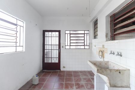 Casa para alugar com 115m², 2 quartos e 2 vagas Casa para alugar com 115m², 2 quartos e 2 vagasÁrea de Serviço