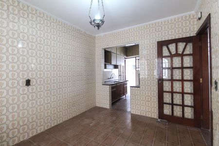 Casa para alugar com 115m², 2 quartos e 2 vagas Casa para alugar com 115m², 2 quartos e 2 vagasCopa