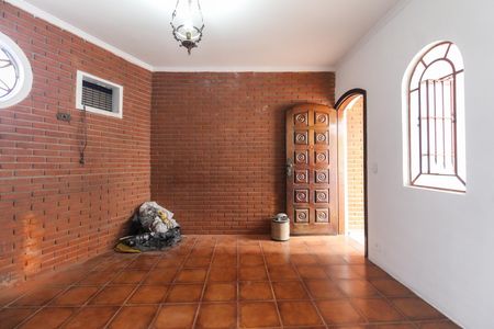 Casa para alugar com 115m², 2 quartos e 2 vagas Casa para alugar com 115m², 2 quartos e 2 vagasSala